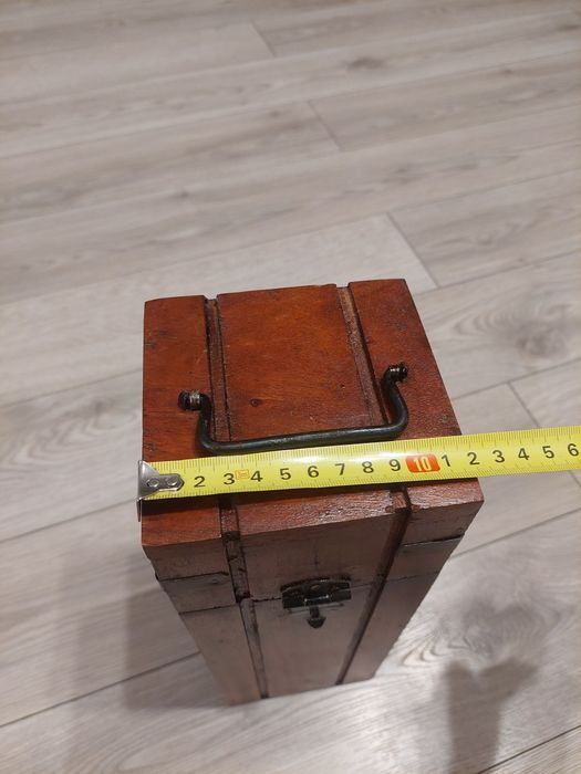 Vand Cutie din Lemn pentru Vin