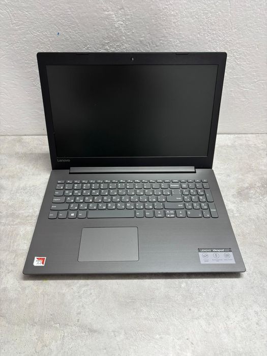 Ноутбук Lenovo ideapad 330-15AST в идеале.