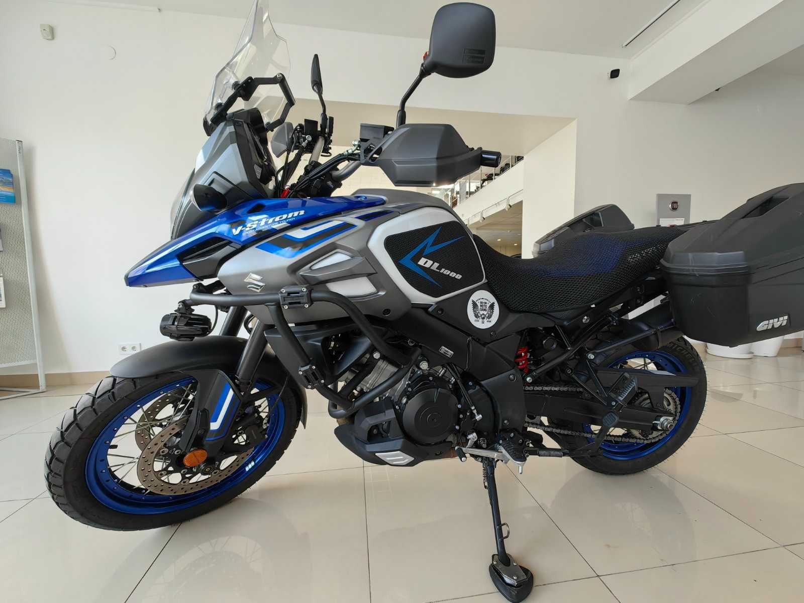 мотоцикл Suzuki 2018 года