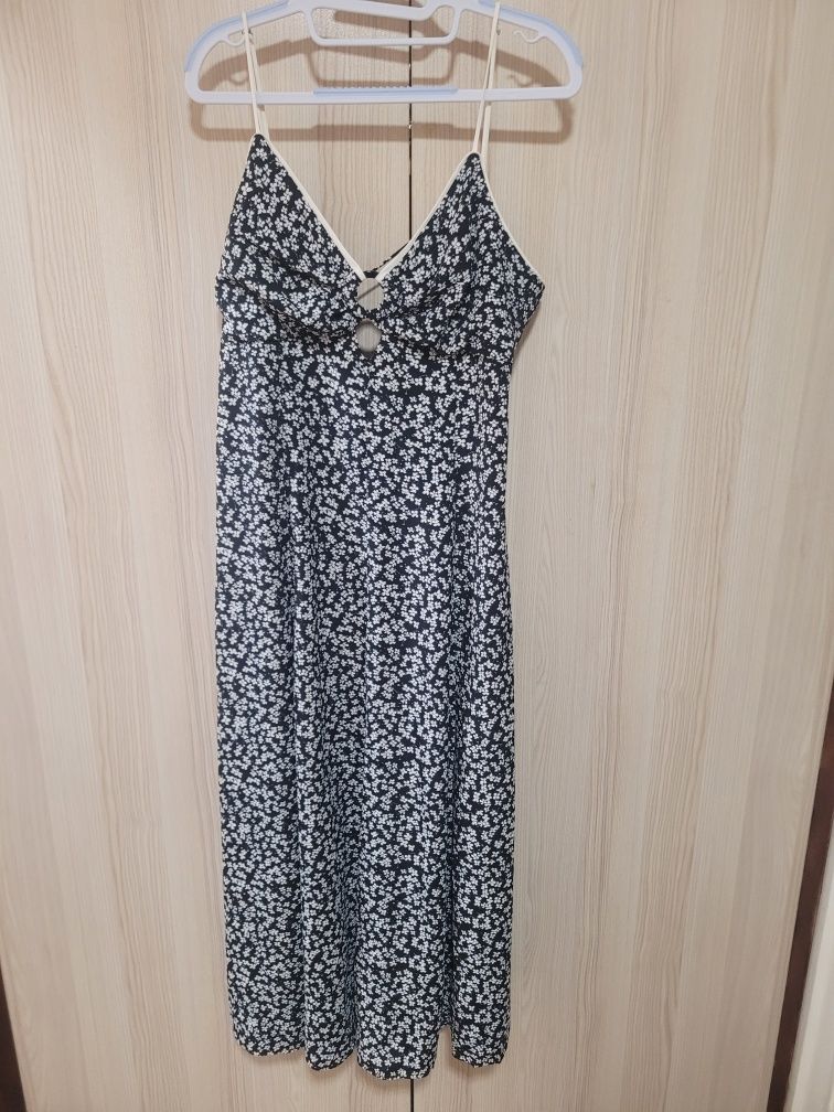 Рокля ZARA  нова с етикет