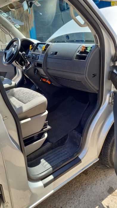 dezmembrez T5.1 motor 140 cp