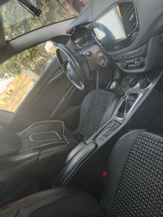 Juda arzon lada vesta  moshina lada vesta