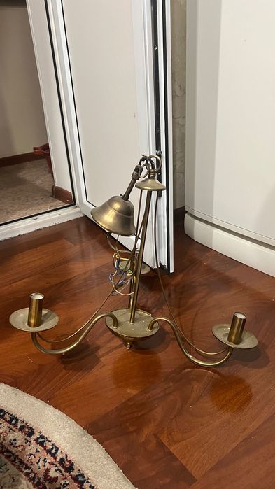 Продам люстру 5000 тенге