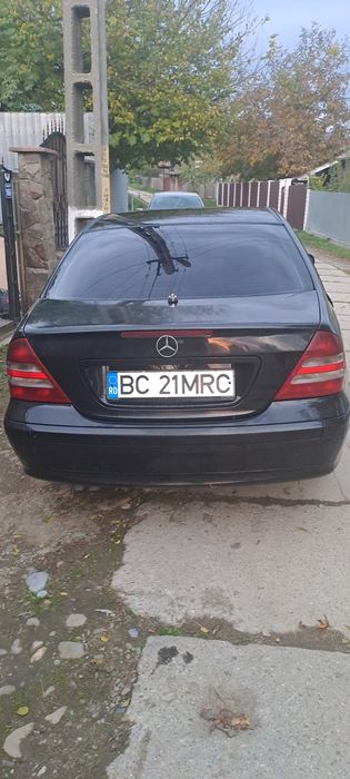 VAND Mercedez Benz