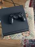 PS4 Slim 500GB + Controller – Stare foarte bună! (GTA V opțional)