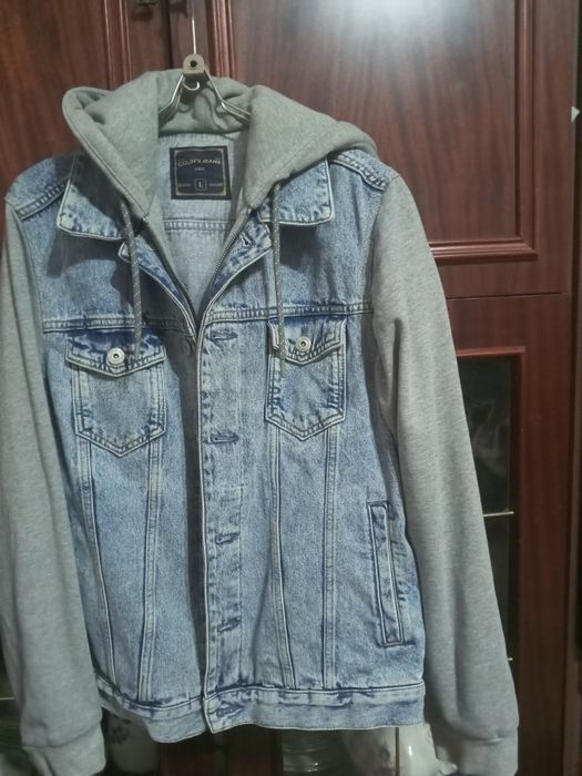 Джинсовая куртка в хорошем состоянии одета 3-4раза