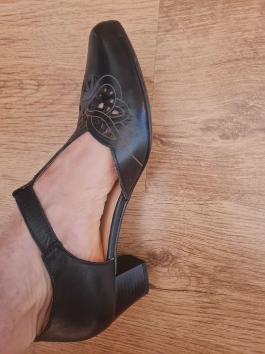 Pantofi noi piele naturala 38
