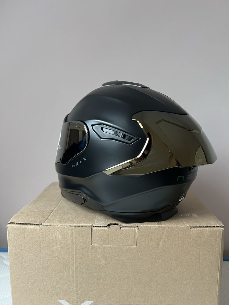 Каска Nexx Y100R Subsonic Black Gold