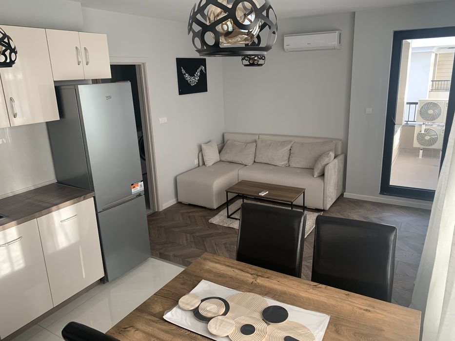 Двустаен апартамент Гребна База под наем