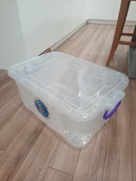 Продам контейнер 40 литров