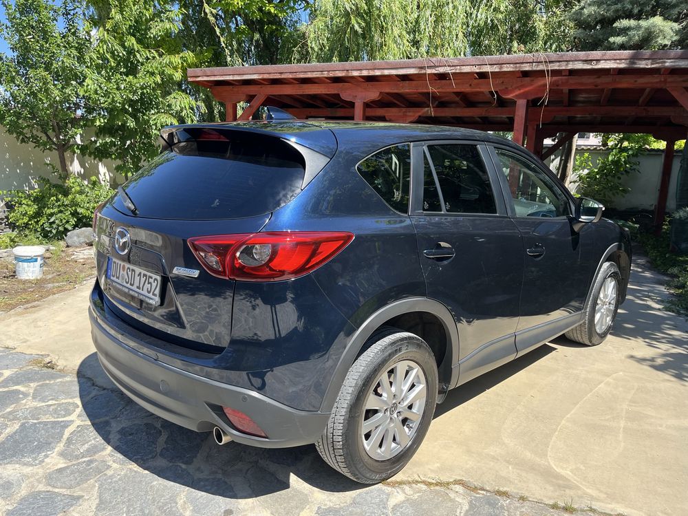 Продавам автомобил MazdaCX5