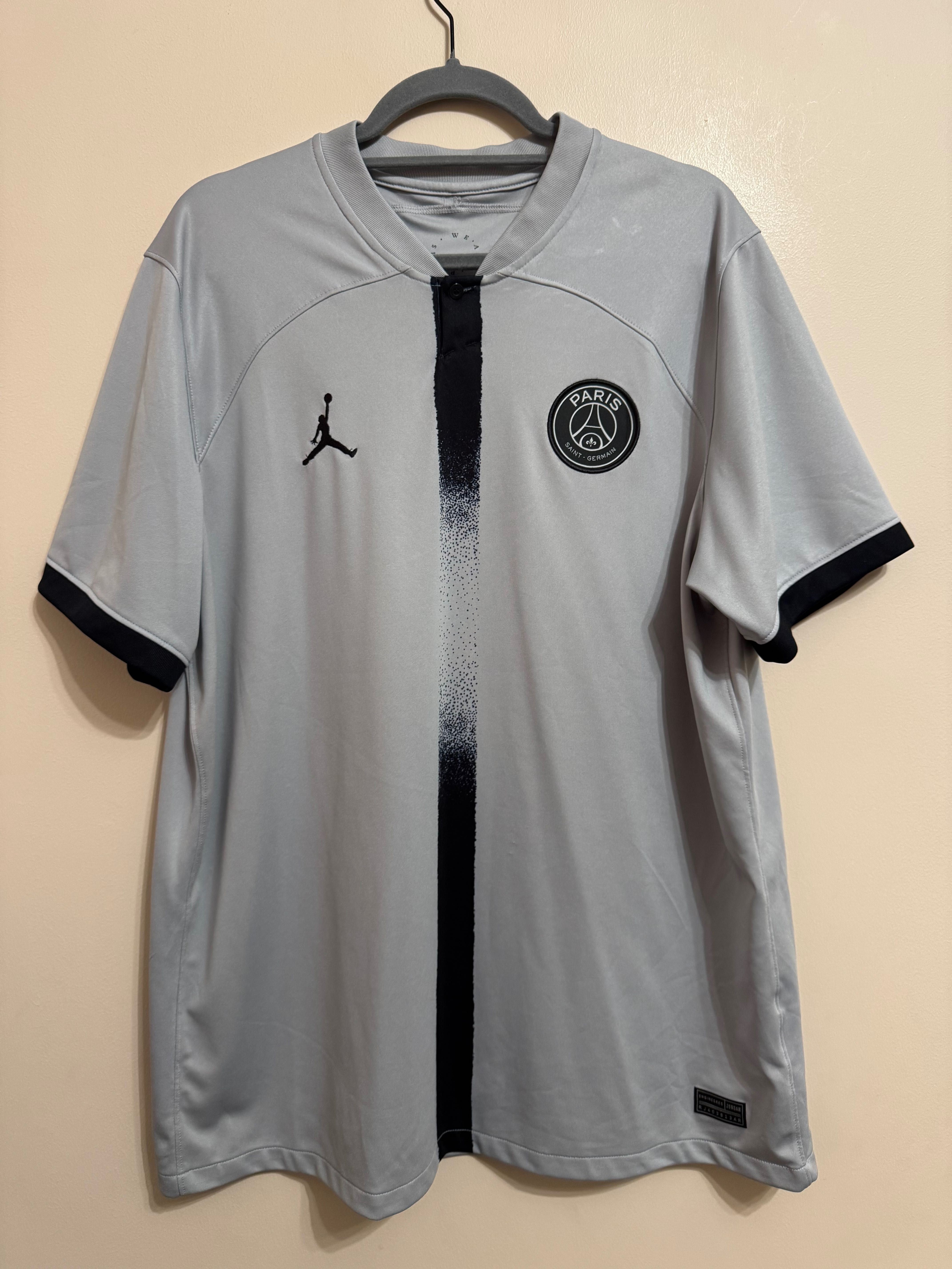 2 броя Jordan x PSG Academy Jacket. Jordan Paris Saint-Germain.