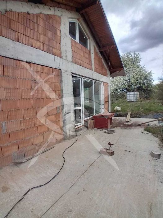 Продава се Къща в с. Владая, Област София-град - 200 кв.м за 900 €/кв.м - Снимка #3
