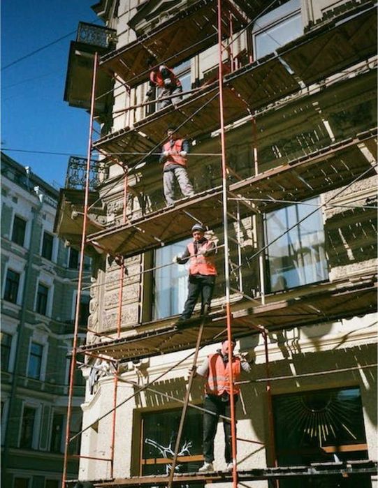 Аренда лесов, люлек: вышек-тур и ножничного подъемника,  мини крана