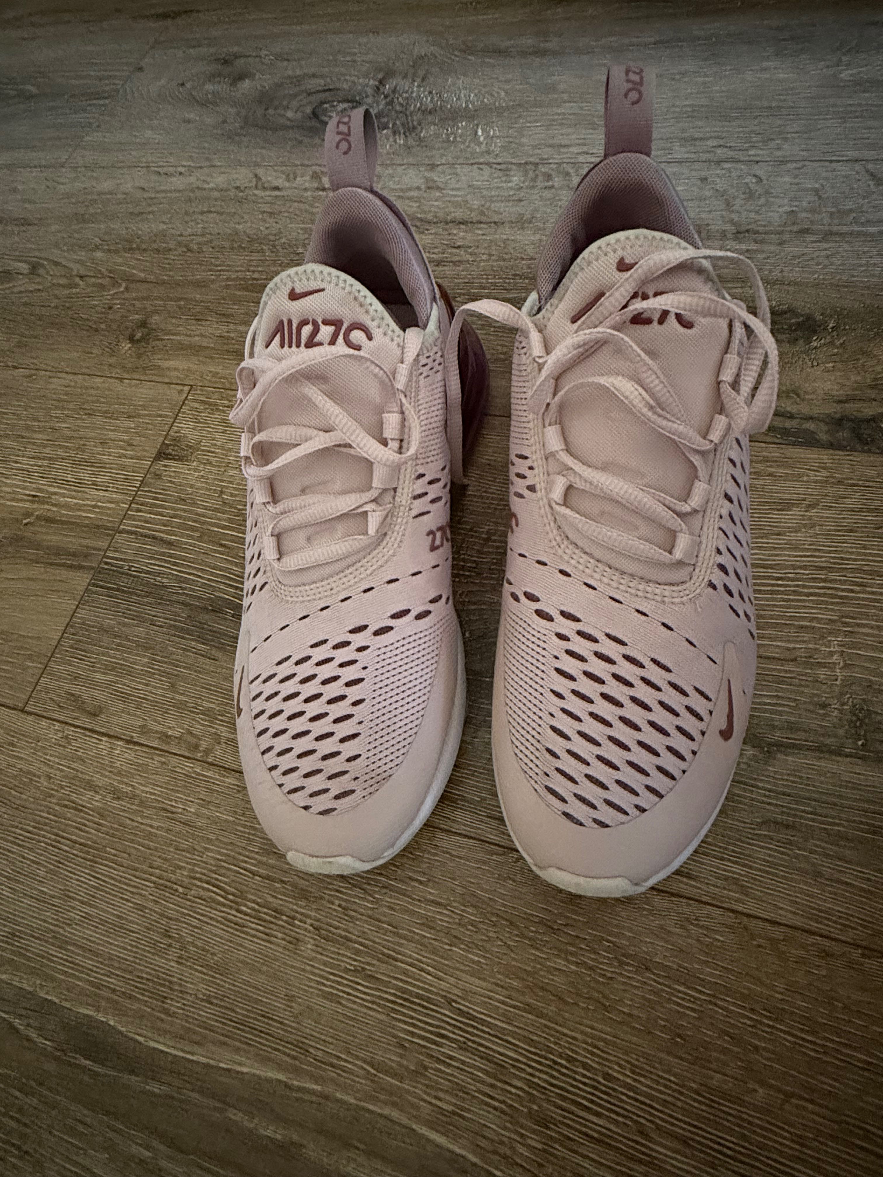 Дамски маратонки Nike