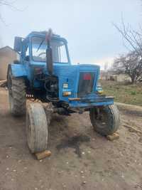 Traktor belarus yili 84
