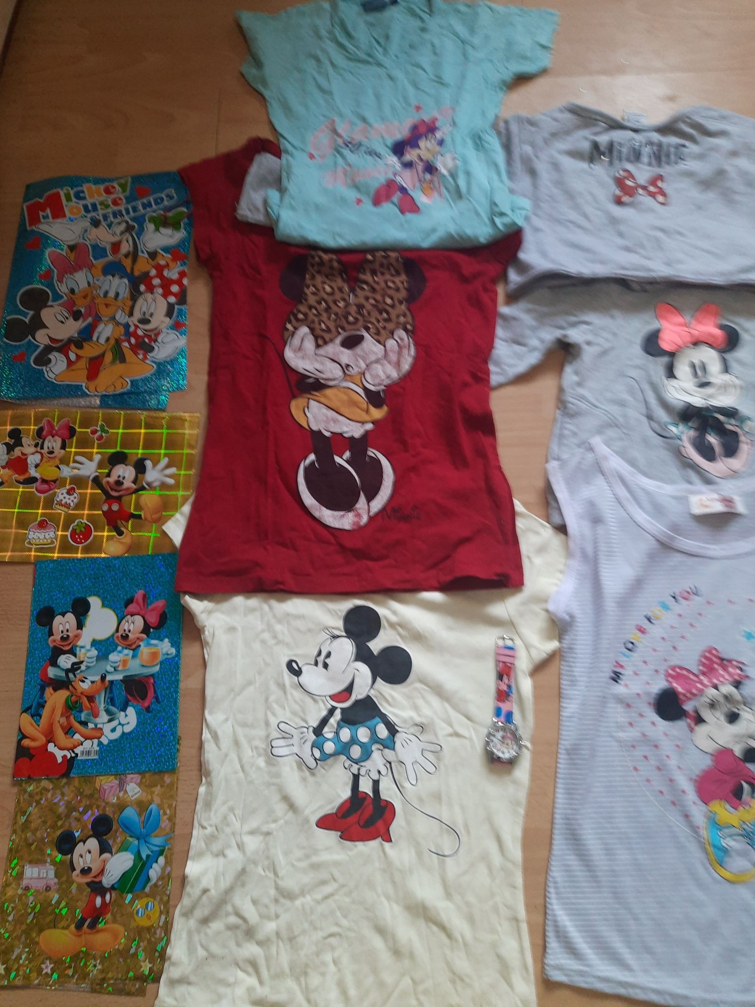 Tricouri,ceas,coperti noi 3D toate cu Minnie Mouse