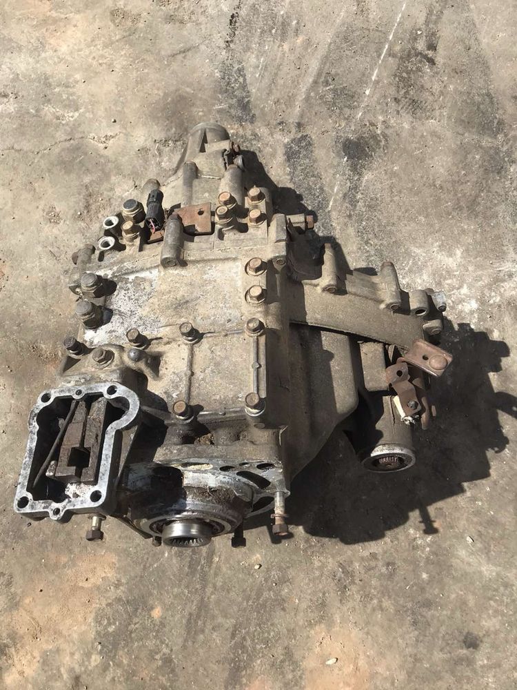 Раздатка за Паджеро спорт 3.0 v6 177 к.с. Автомат