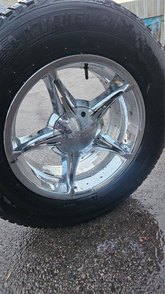 Продам диски  R18