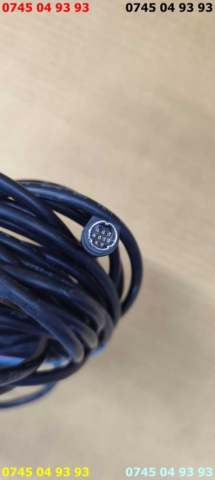 cablu 9 pini la ambele capete 9m nou