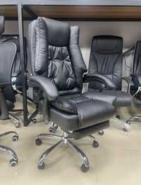 Офисное кресло для руководителя модель 199
