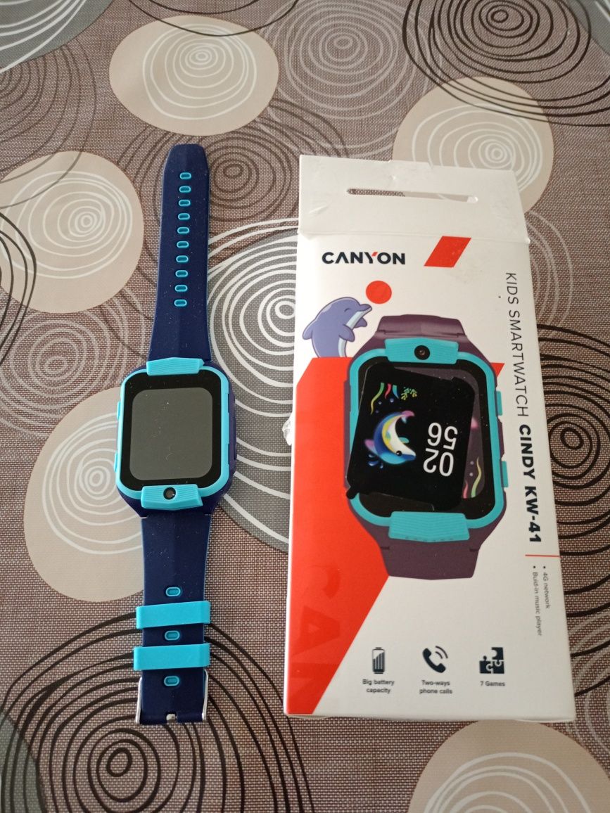 Смарт часовник CANYON
