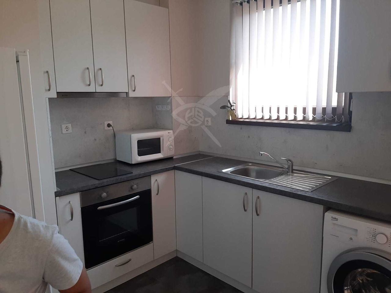 Продава се Двустаен апартамент в Пловдив, Кършияка - 70 кв.м за 1786 €/кв.м - Снимка #2