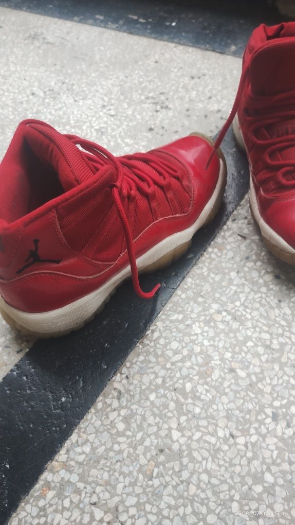 Баскетболни обувки Jordan 11.