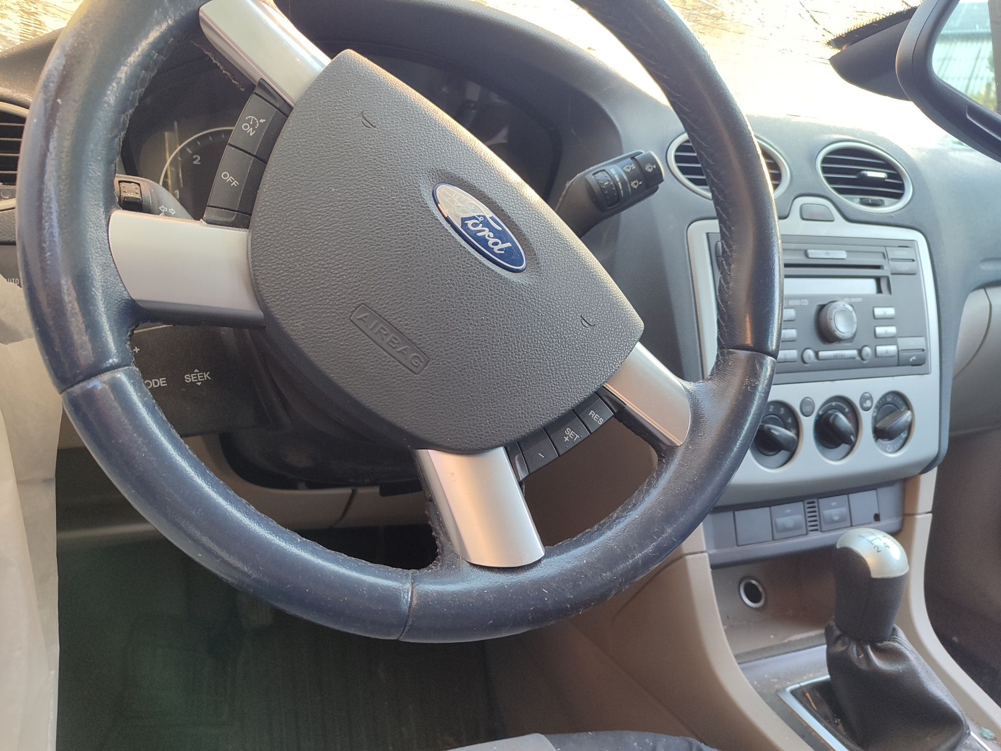 Dezmembrez Ford Focus MK2