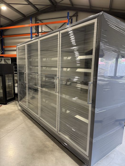 Raft frigorific vertical