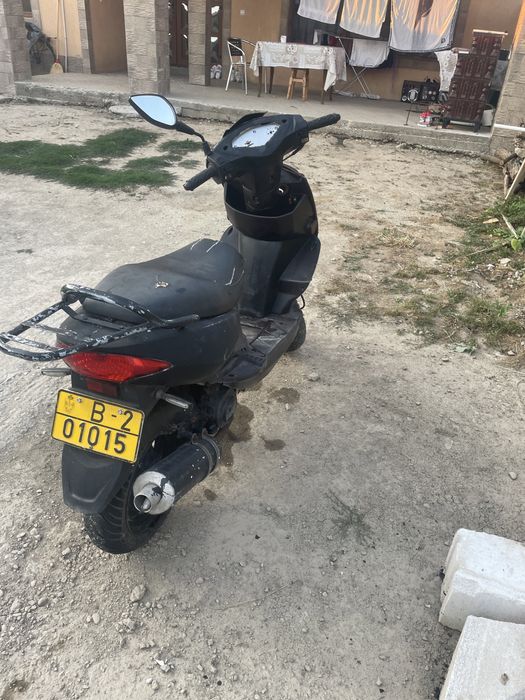 Vand scuter de 80cc