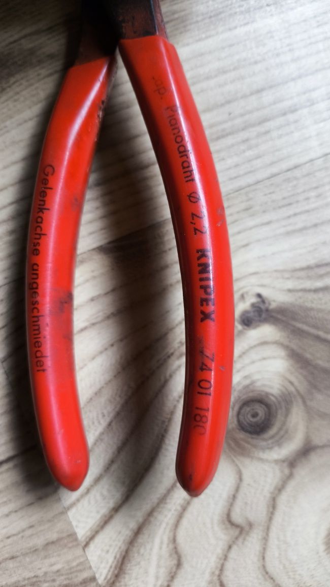 Knipex 74 01 180 клещи резачки странични усилени 180 мм.