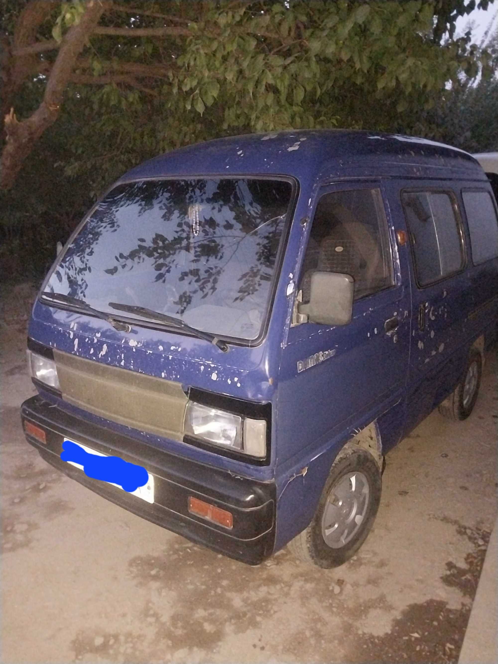 Damas sotiladi 1998
