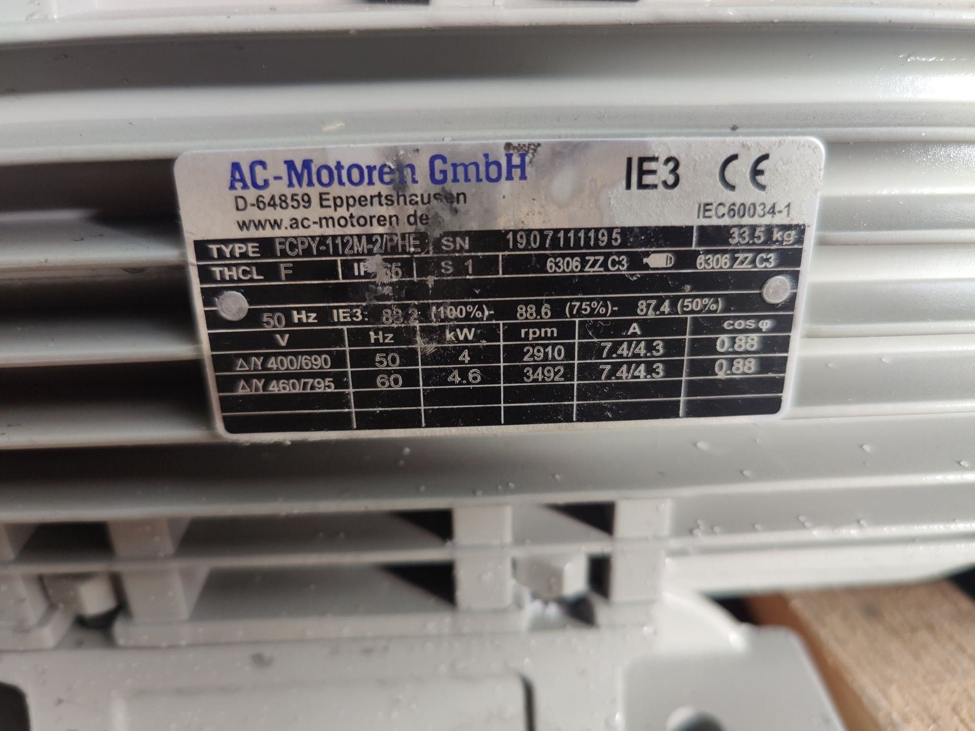 Motor electric trifazat cu talpa și flansa, 4kW, 3000rpm