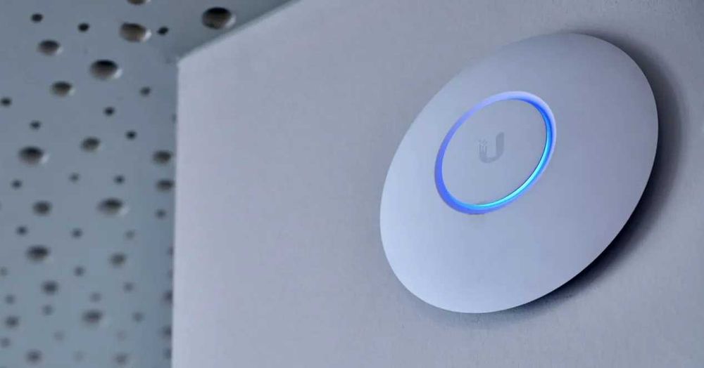 wifi router Unifi 6+ potolochniy Wi-fi