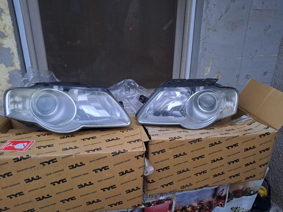 Vînd faruri wolkswagen passat b6 2006
