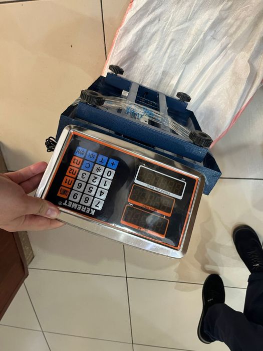 Срочно продам весы