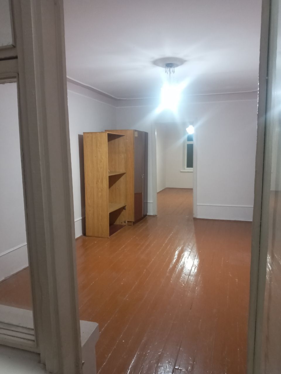 Срочно продам 2 комнатную квартира