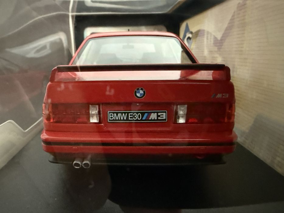 Macheta BMW E30 M3 1/18 Solido