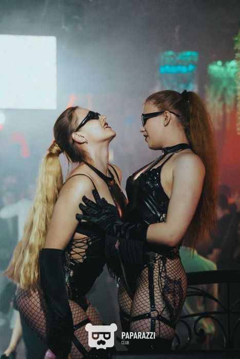 Танцы для взрослых на девичники, мальчишники и другие мероприятия