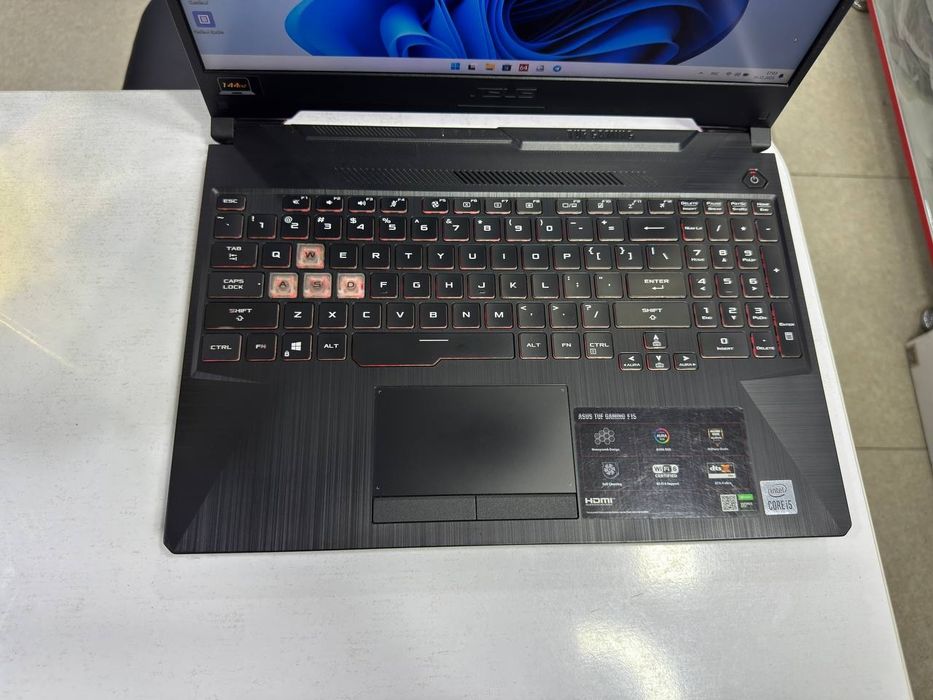 Asus TUF Gaming i5-10300H 24GB 512SSD GTX1650Ti