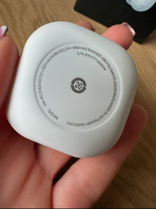 Vând căști Samsung Galaxy Buds 2 Pro