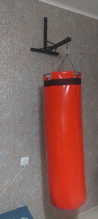 Продам грушу с кронштейном в отличном состоянии