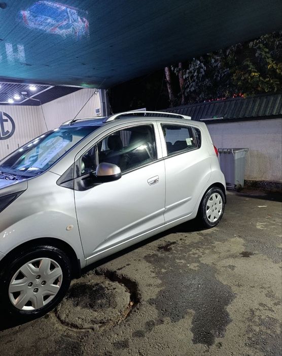 Продается автомобиль SPARK 2015года пробег 56000