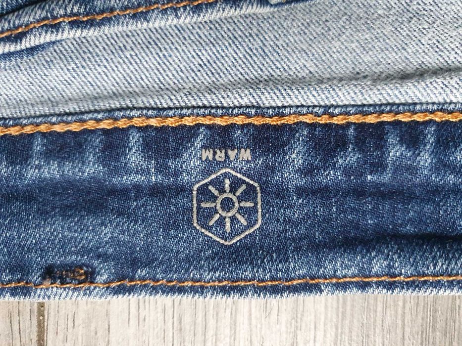 Blugi LEVI'S 511 Slim Performance - Marime W38 L32 (Talie 103 cm)