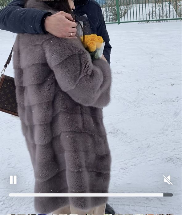 Продам шубу цвет мокко