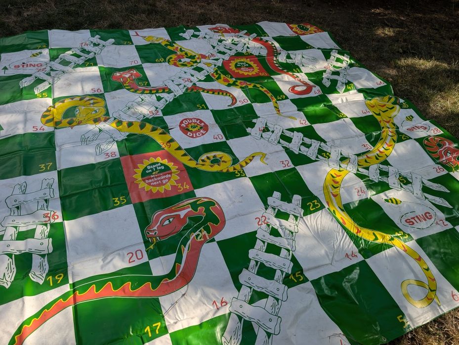 Joc de gradina dimensiune uriasa