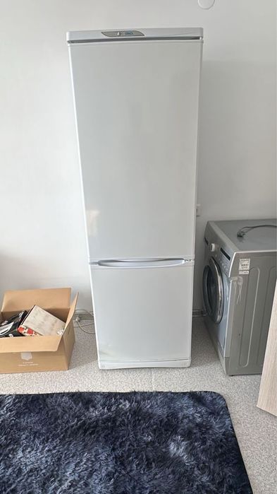 Отдам холодильник