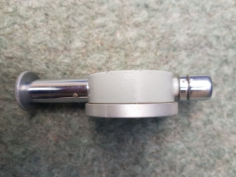 Ceas comparator de  precizie