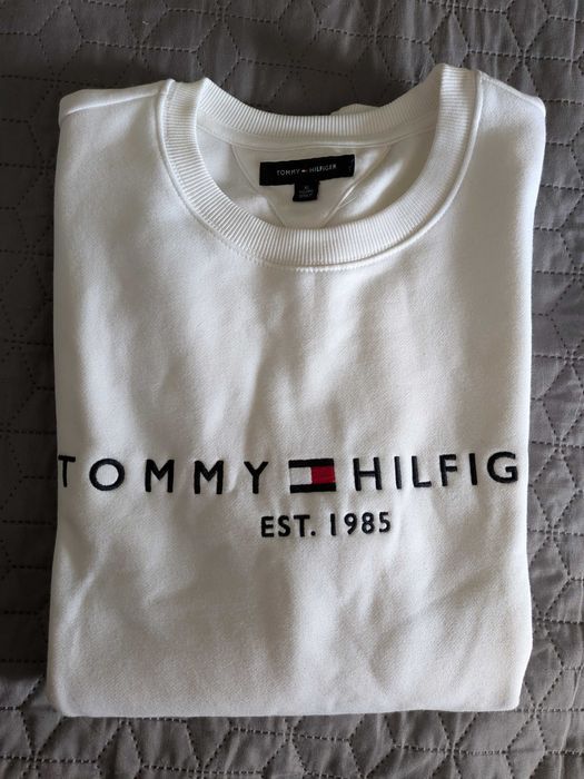 Мъжка блуза бяла.